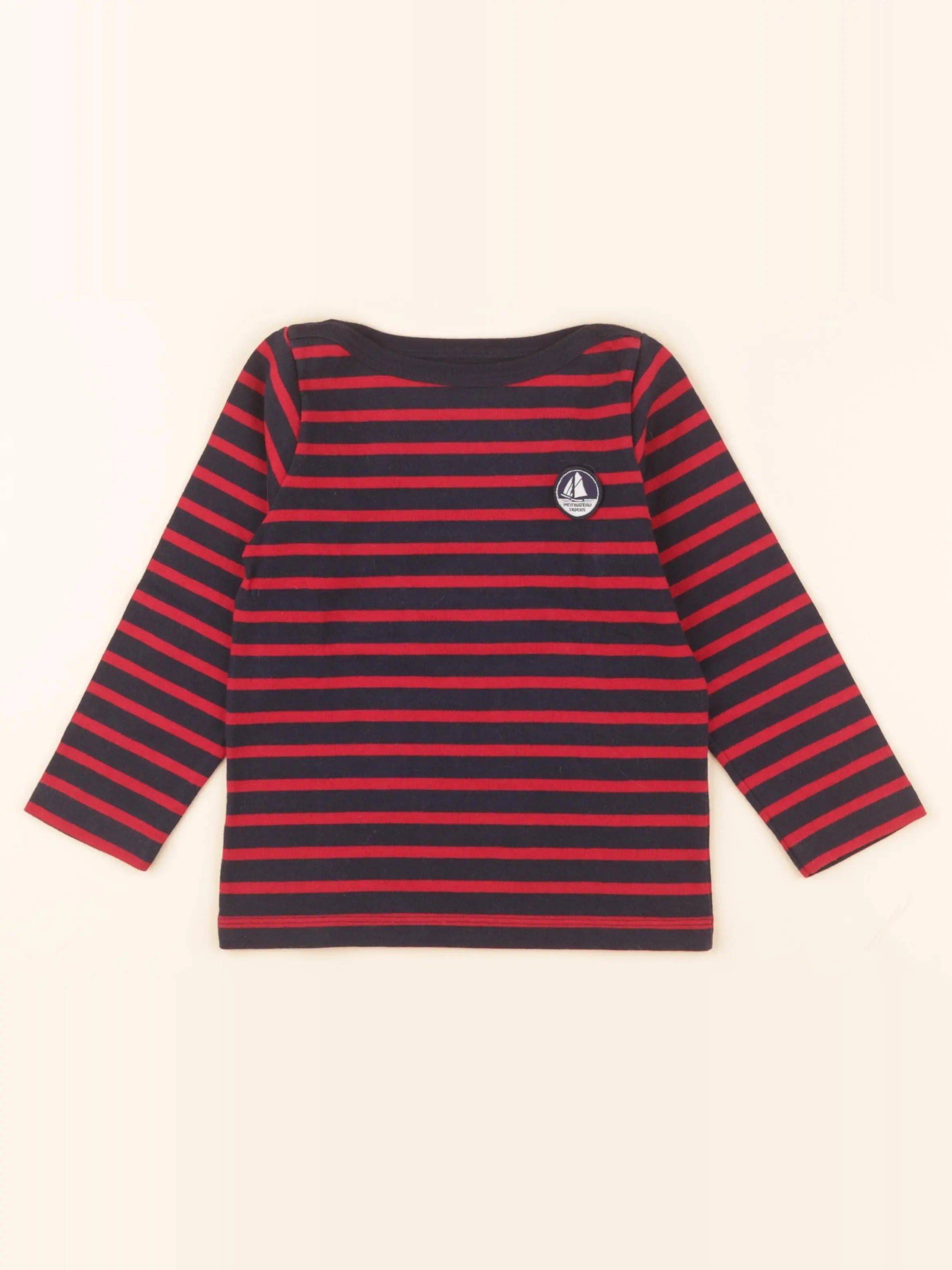 Tee-shirt rouge, bleu