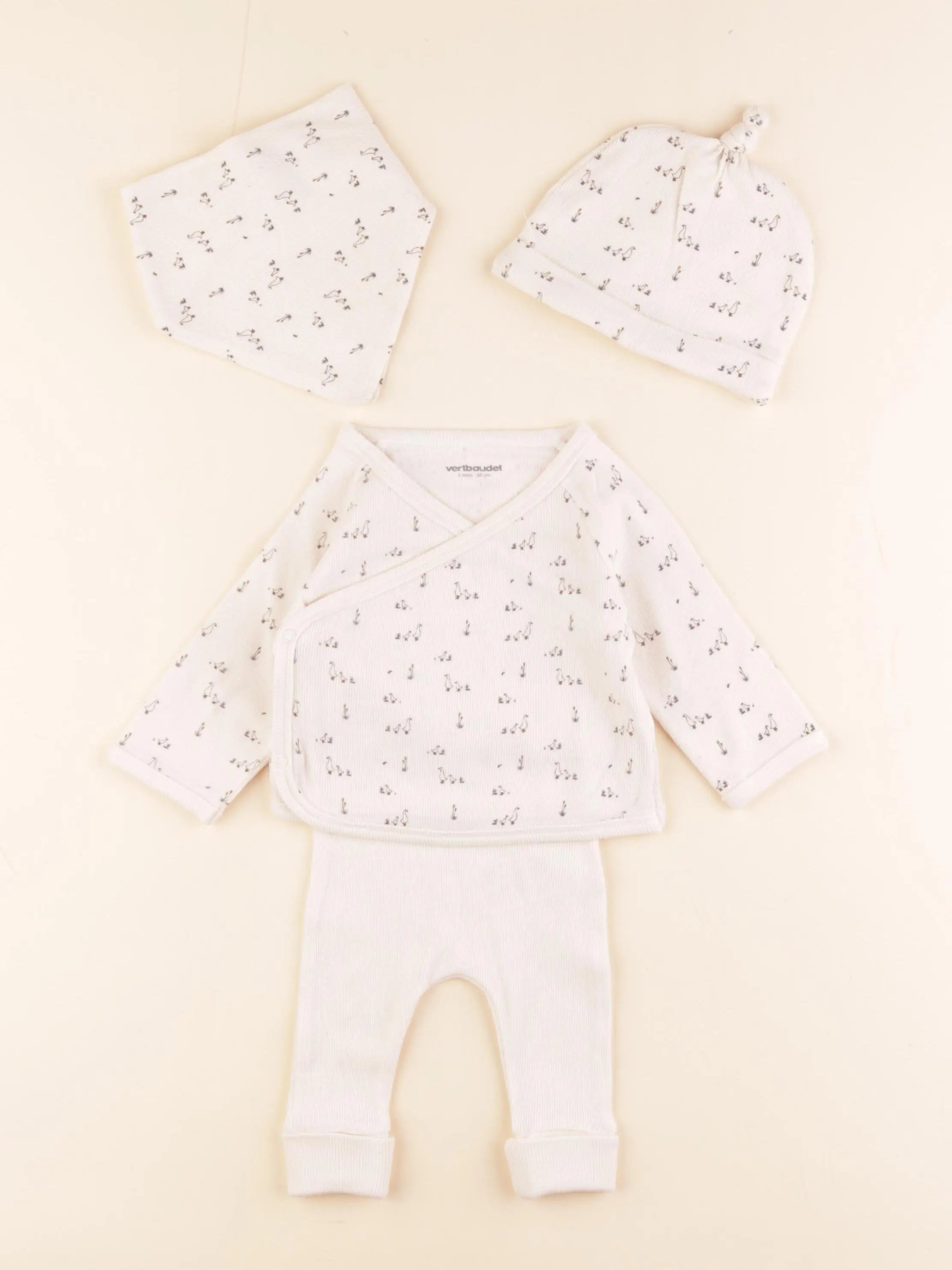 Vertbaudet - ensemble beige - 3 mois