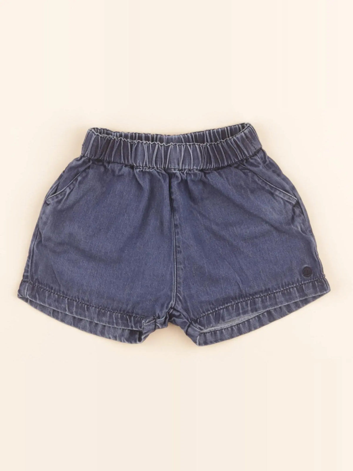 Short bleu