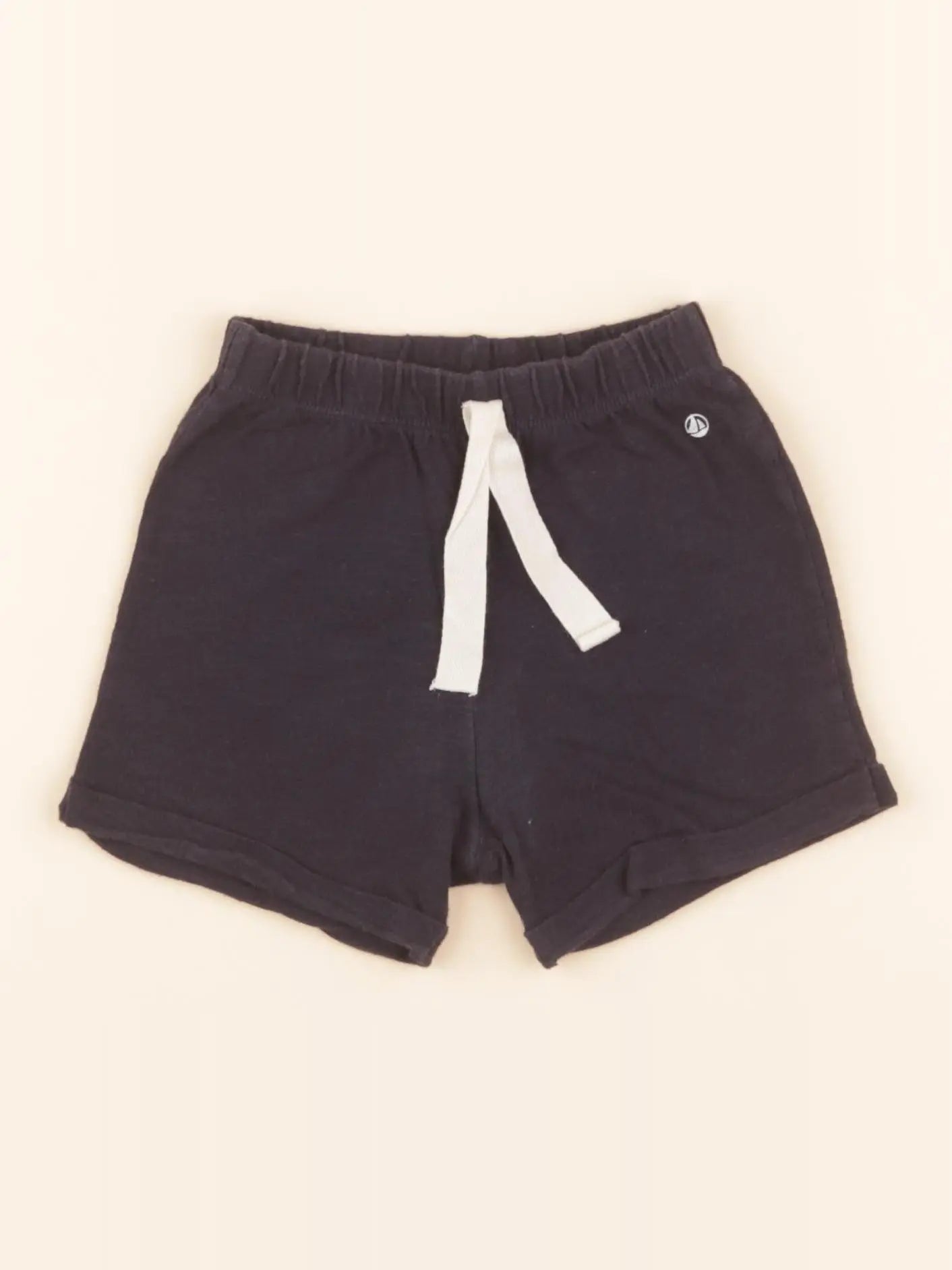 Short bleu