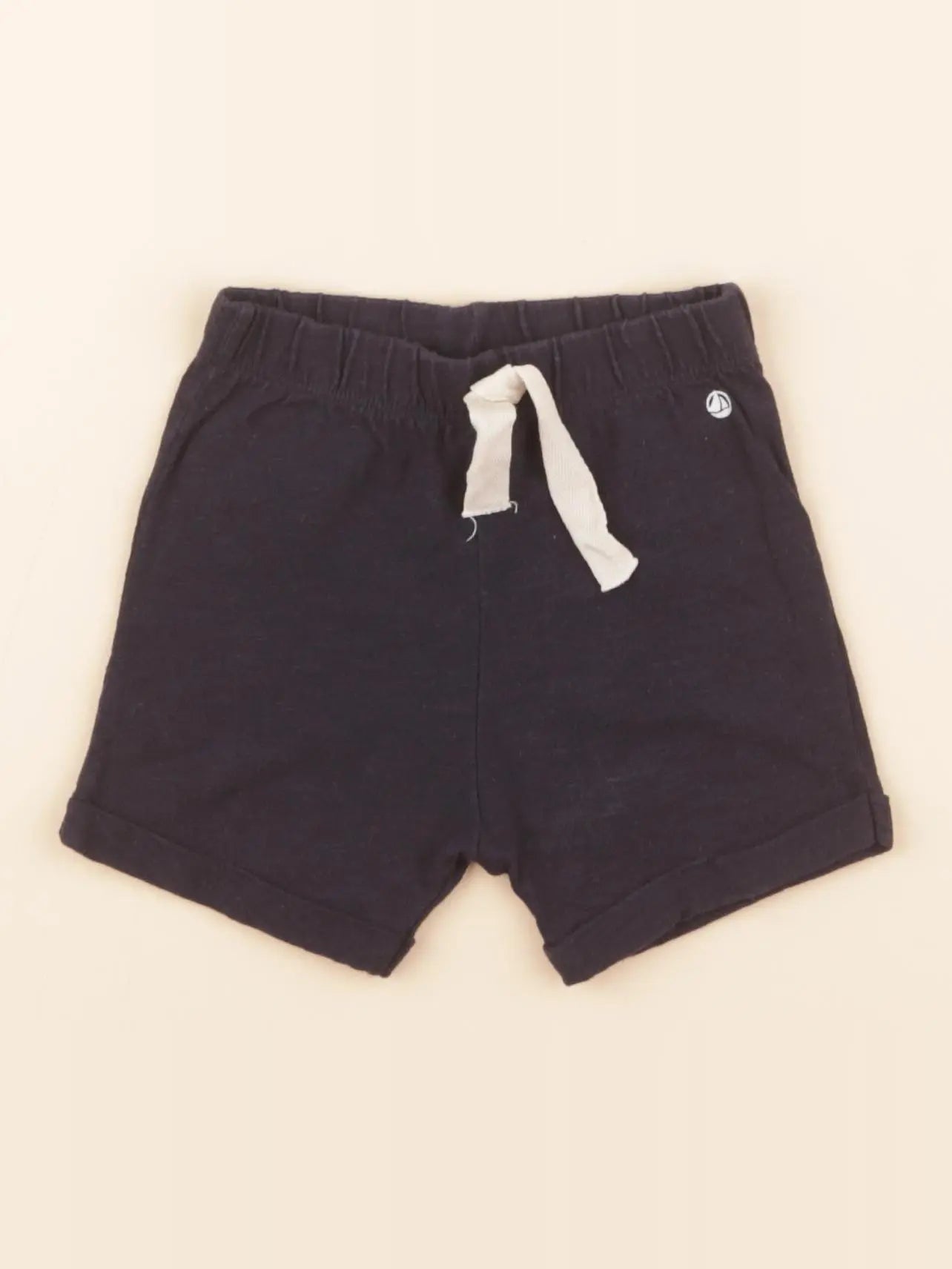 Short bleu