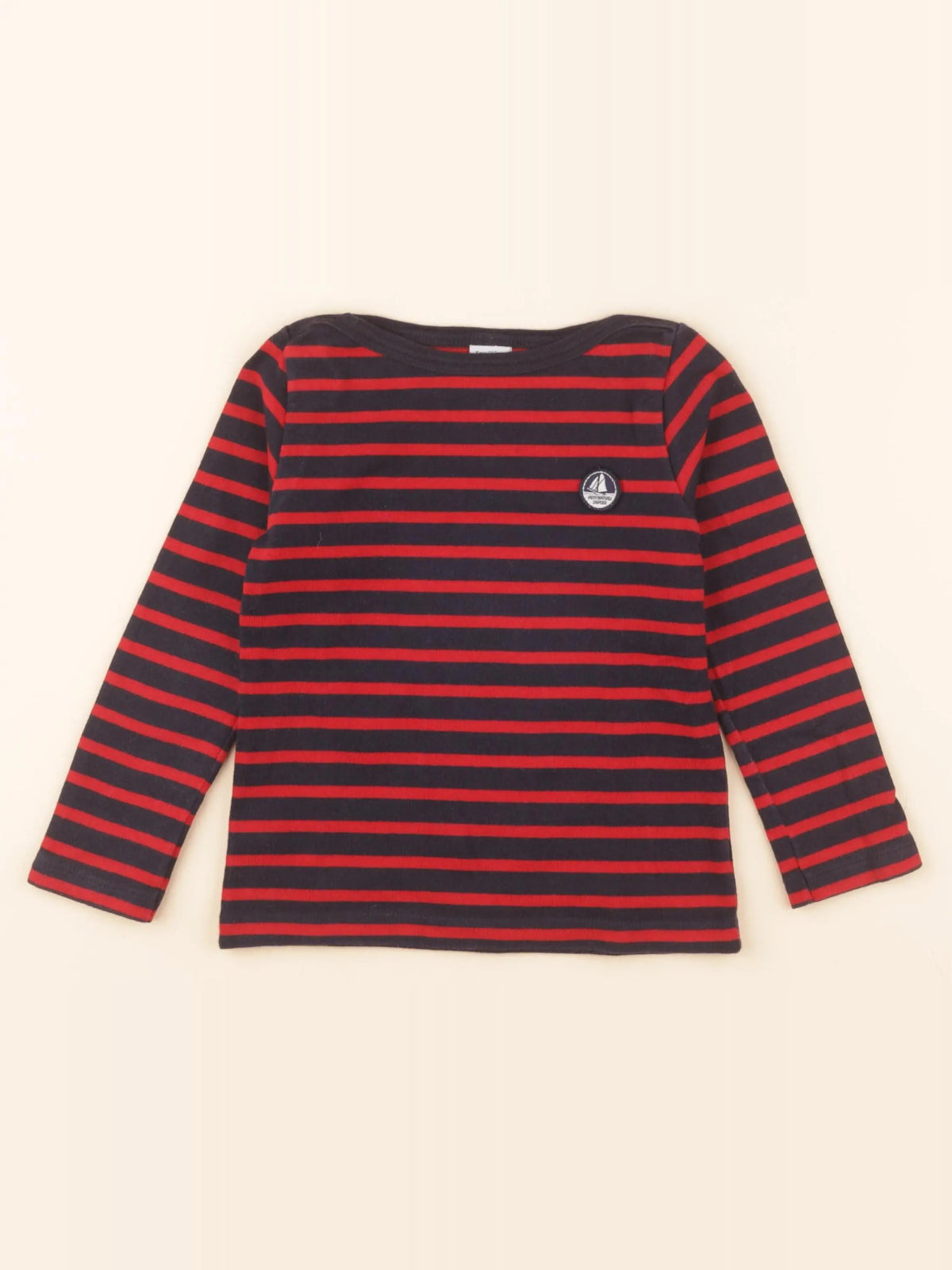Tee-shirt bleu, rouge