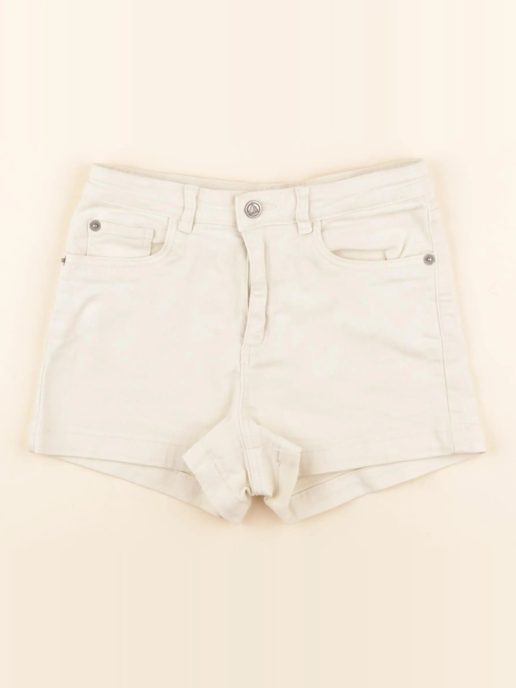 Short beige