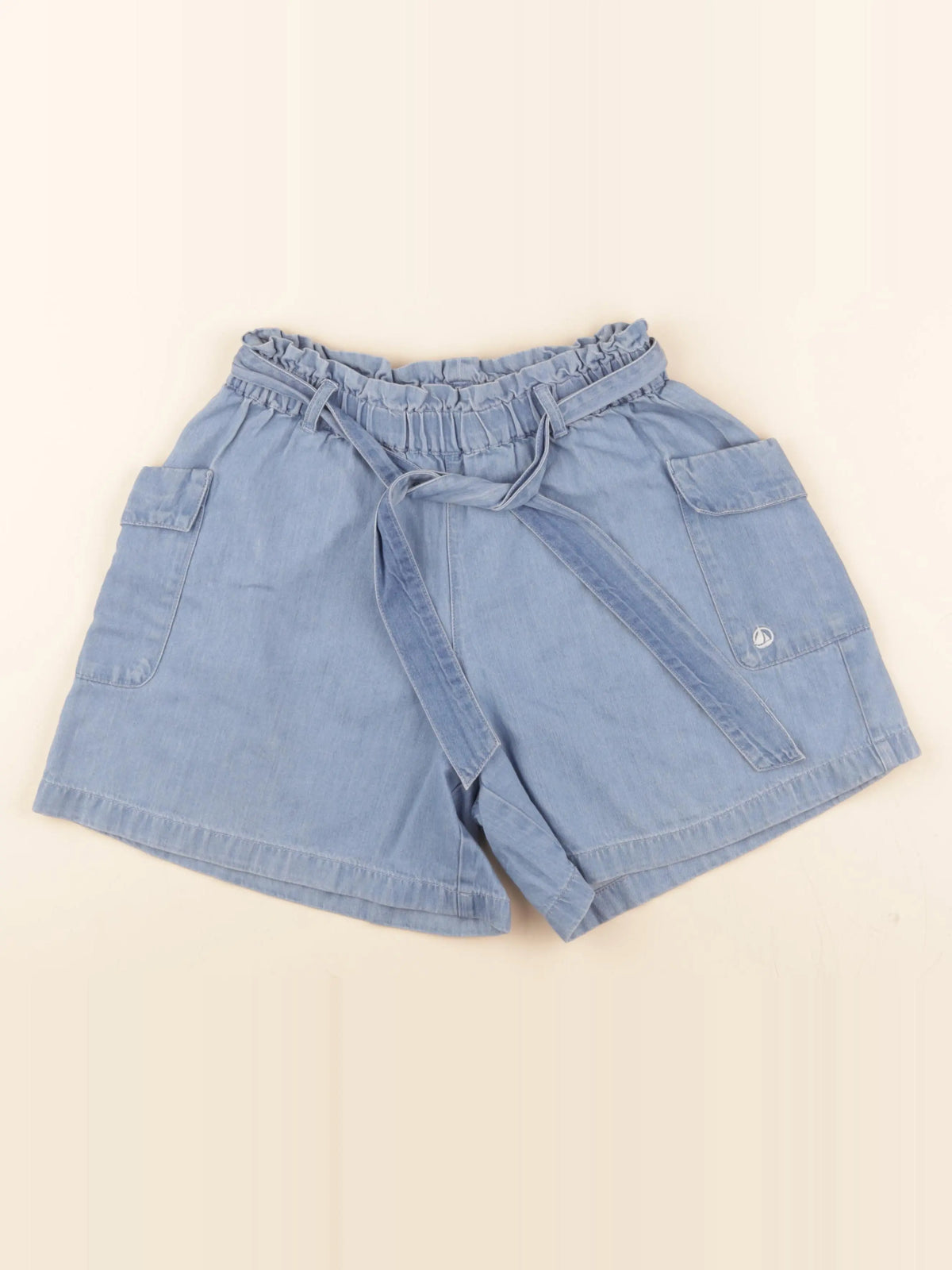 Short bleu