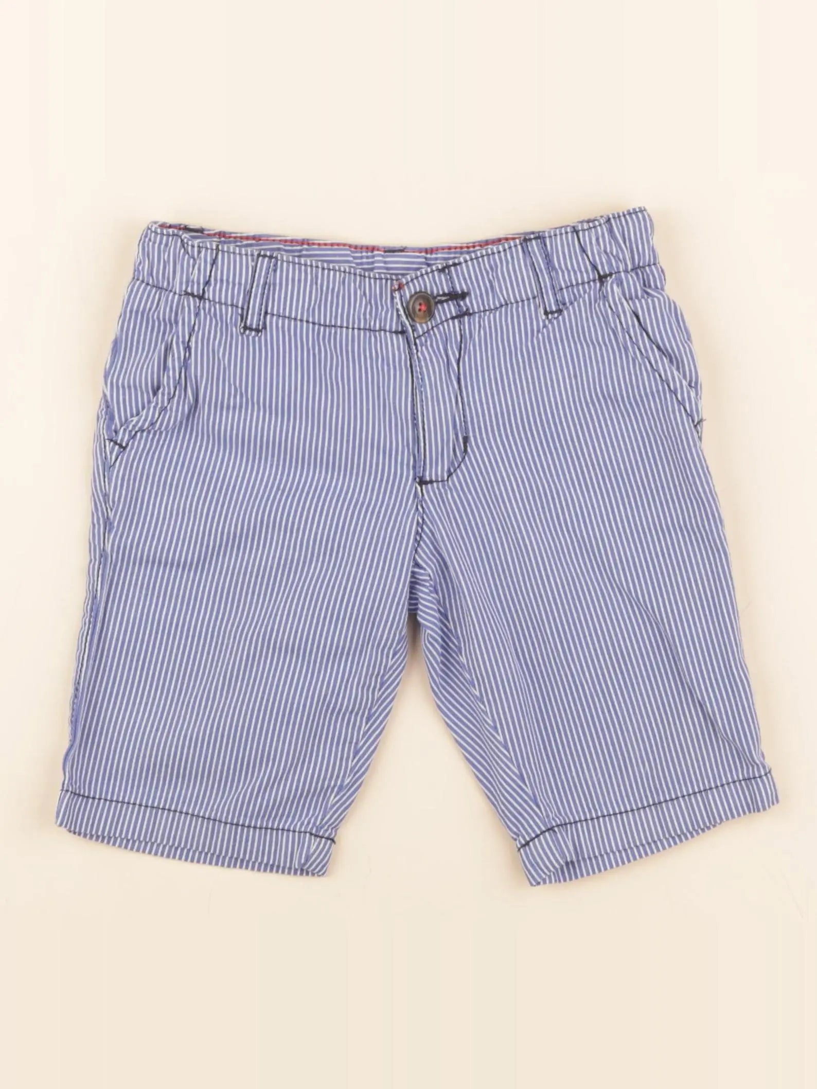 Short bleu