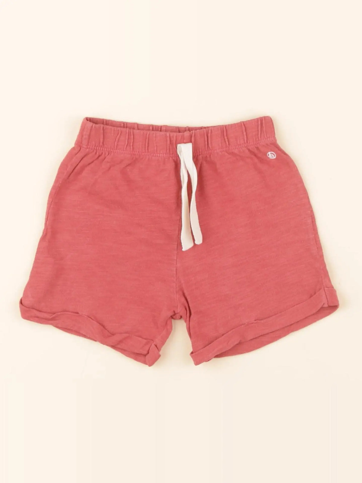Short rouge