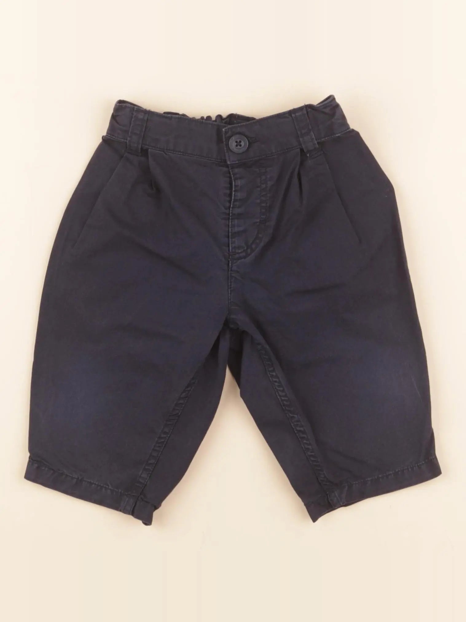 Short bleu