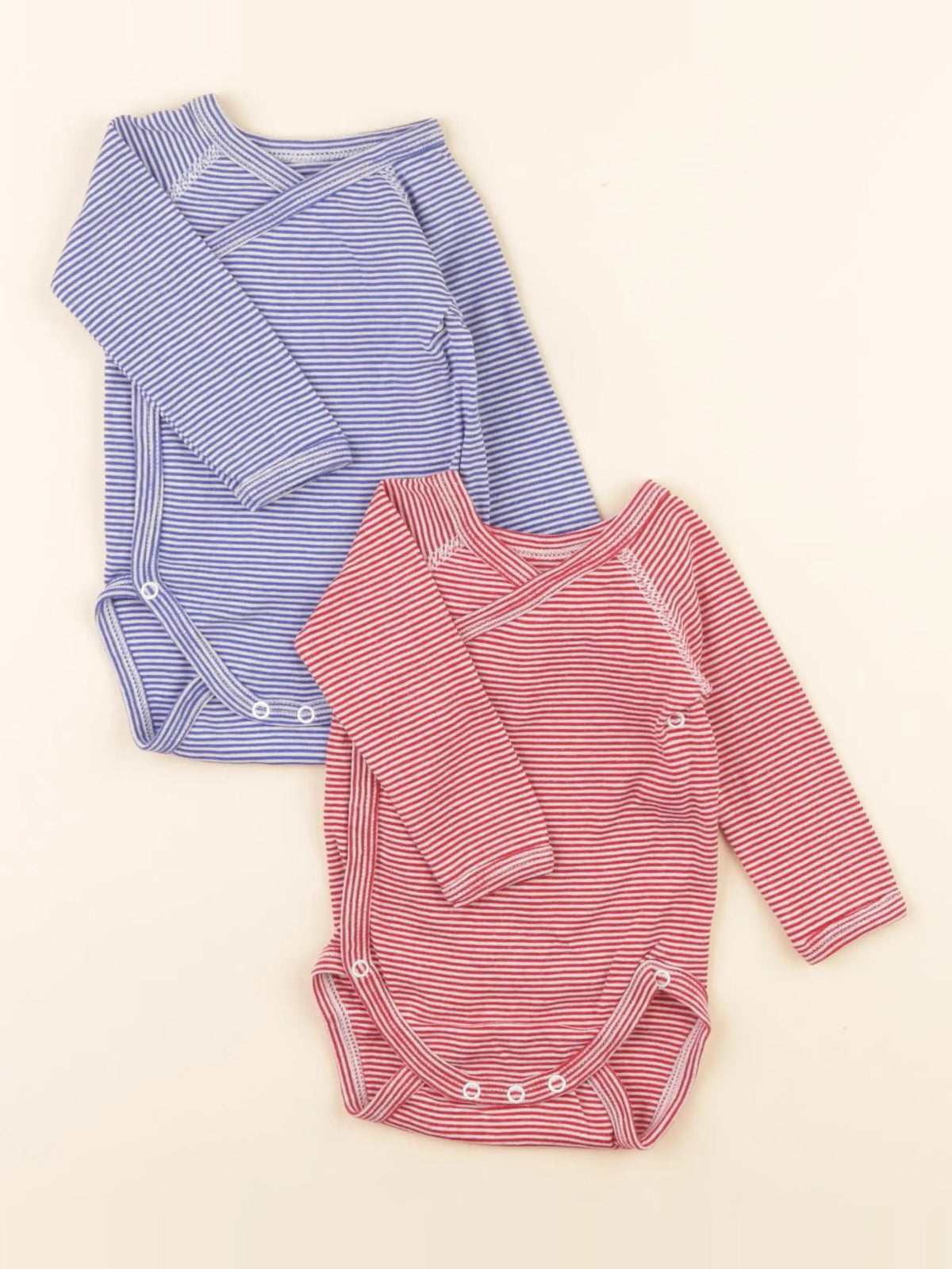 Lot de 2 bodies en coton bleu, rouge