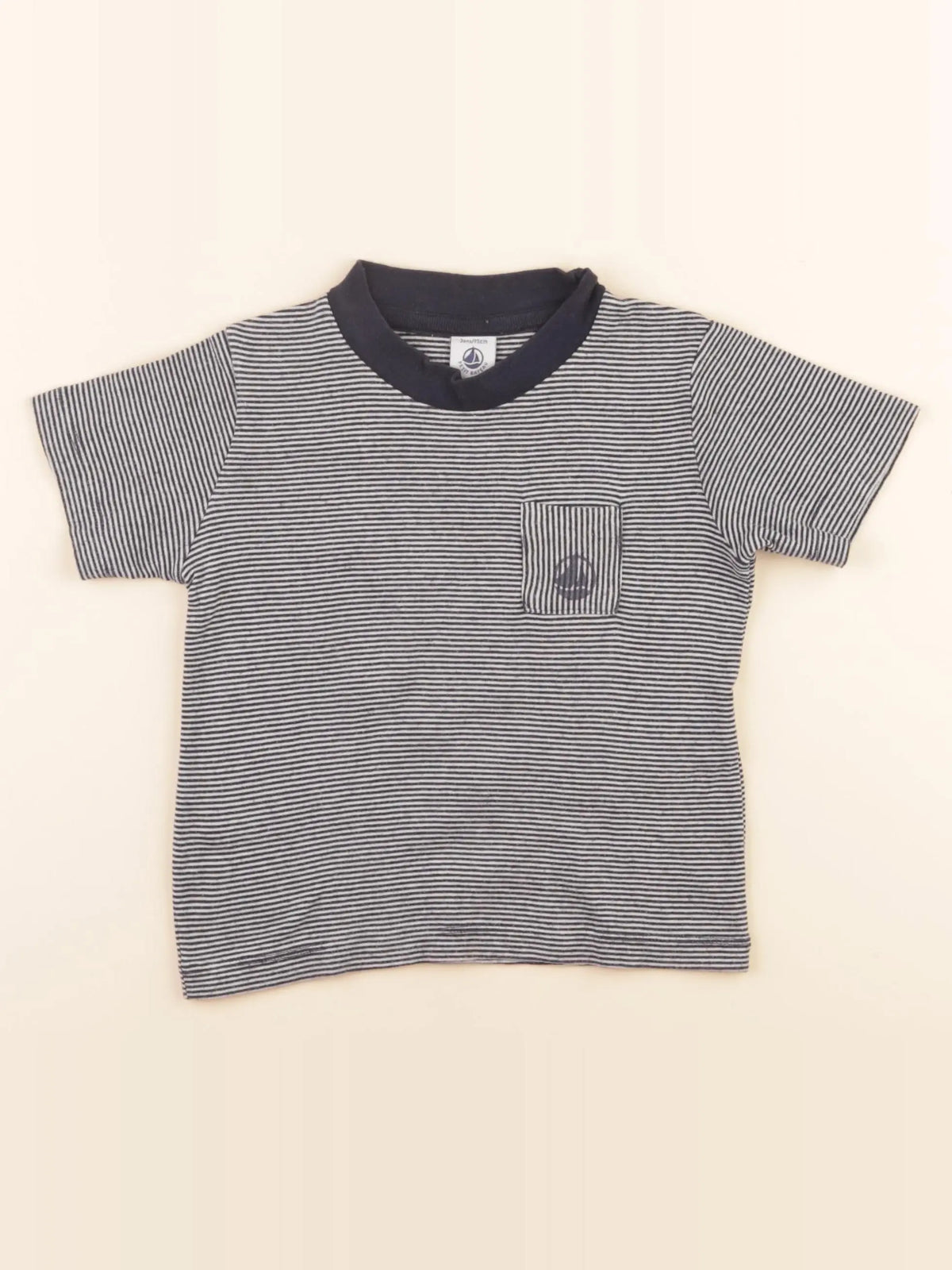 Tee-shirt blanc, bleu
