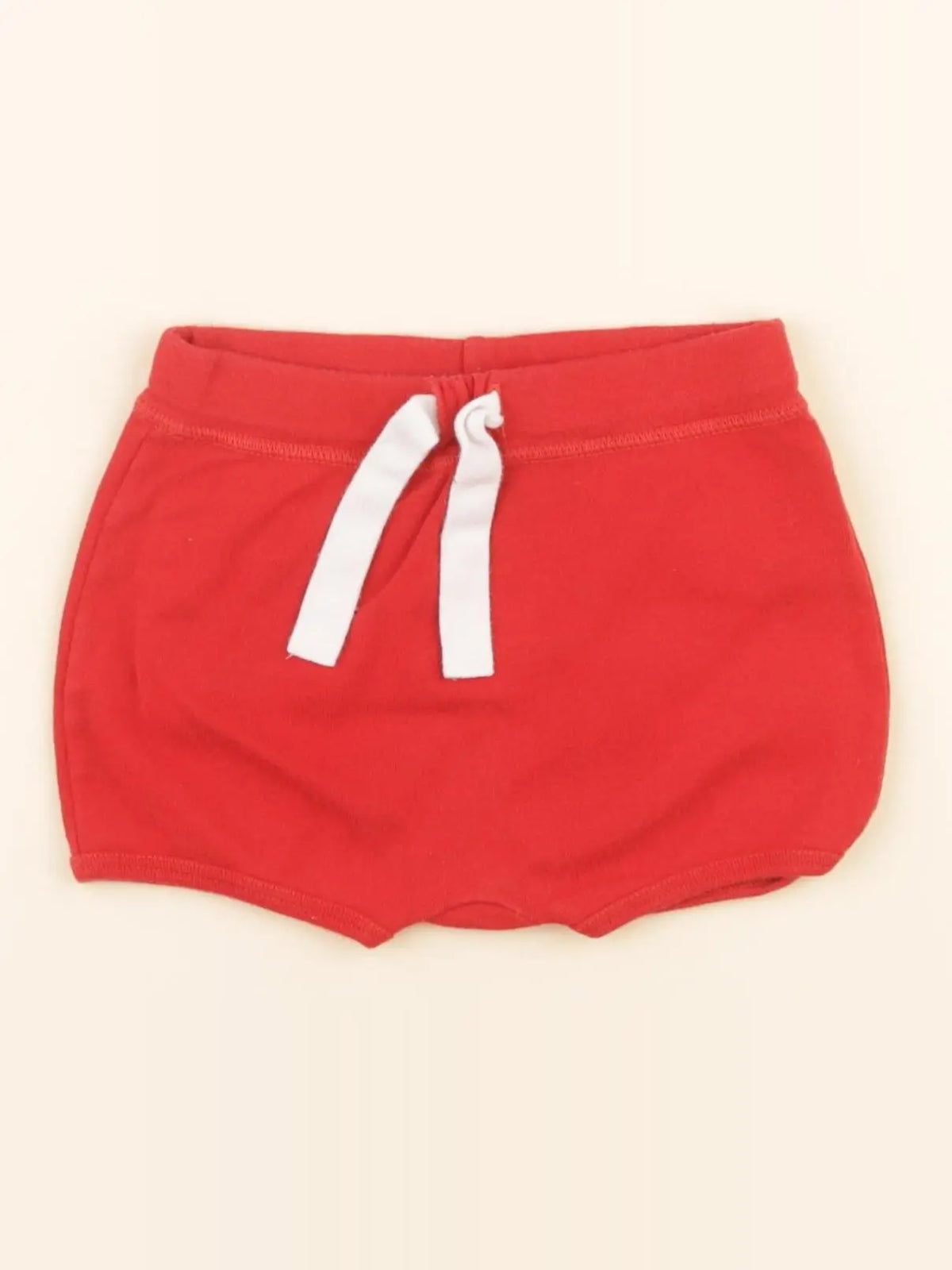 Short rouge