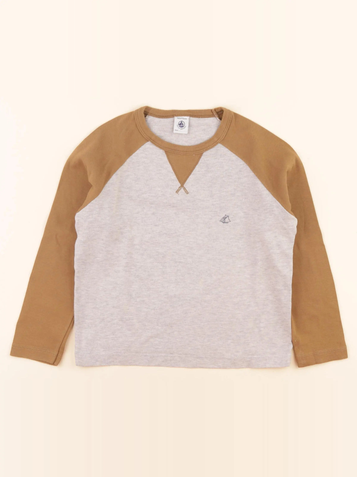 Tee-shirt gris, marron