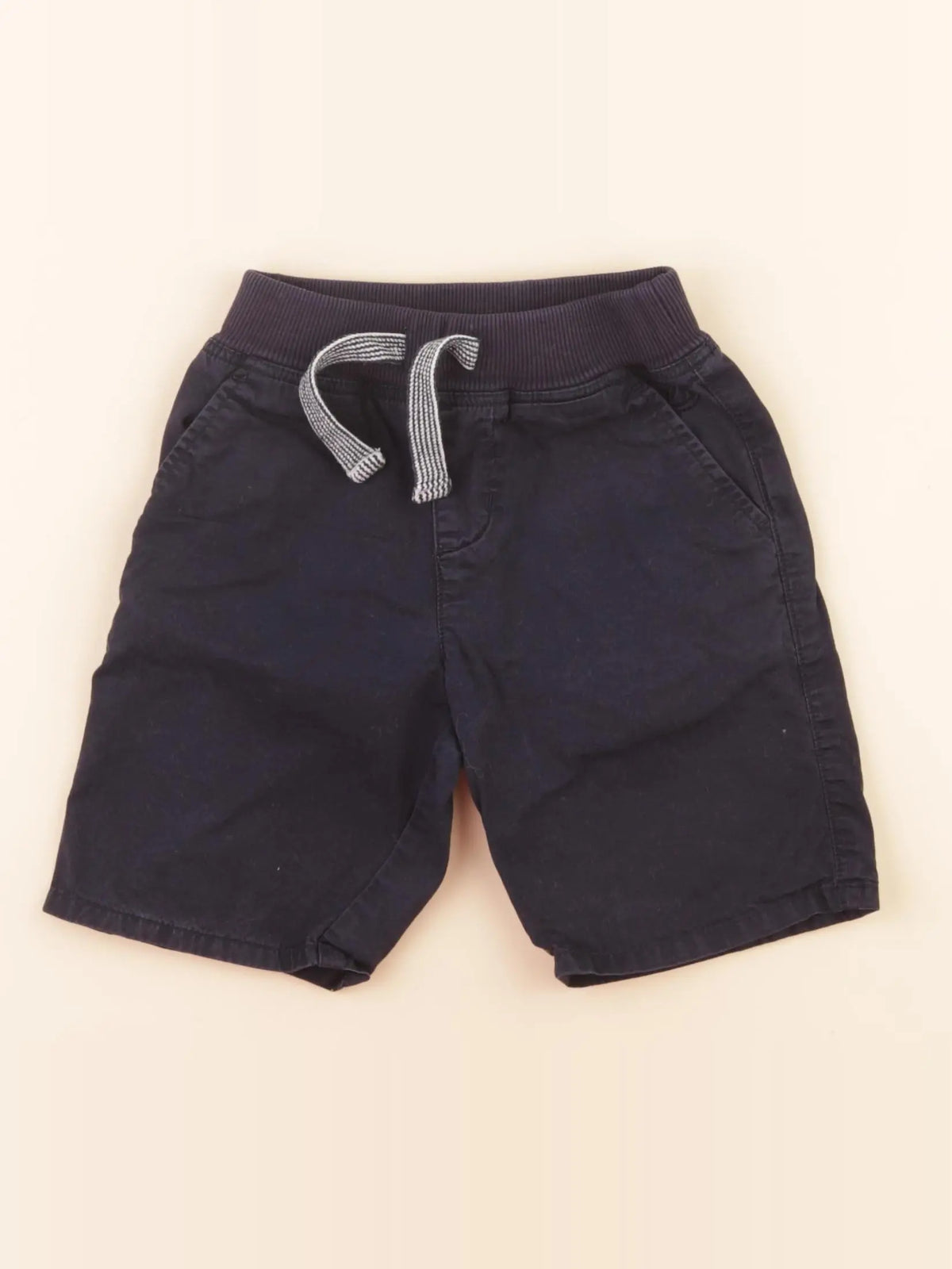 Short bleu