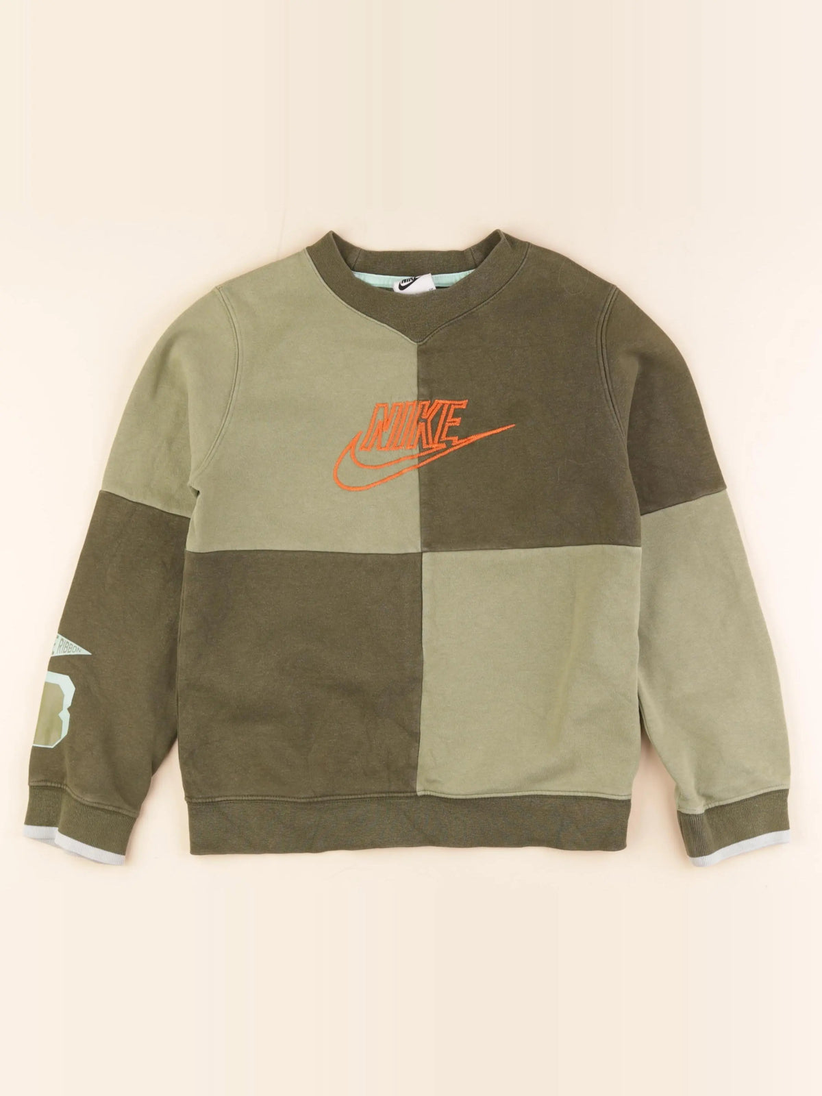 Nike - sweat vert - 8/9 ans
