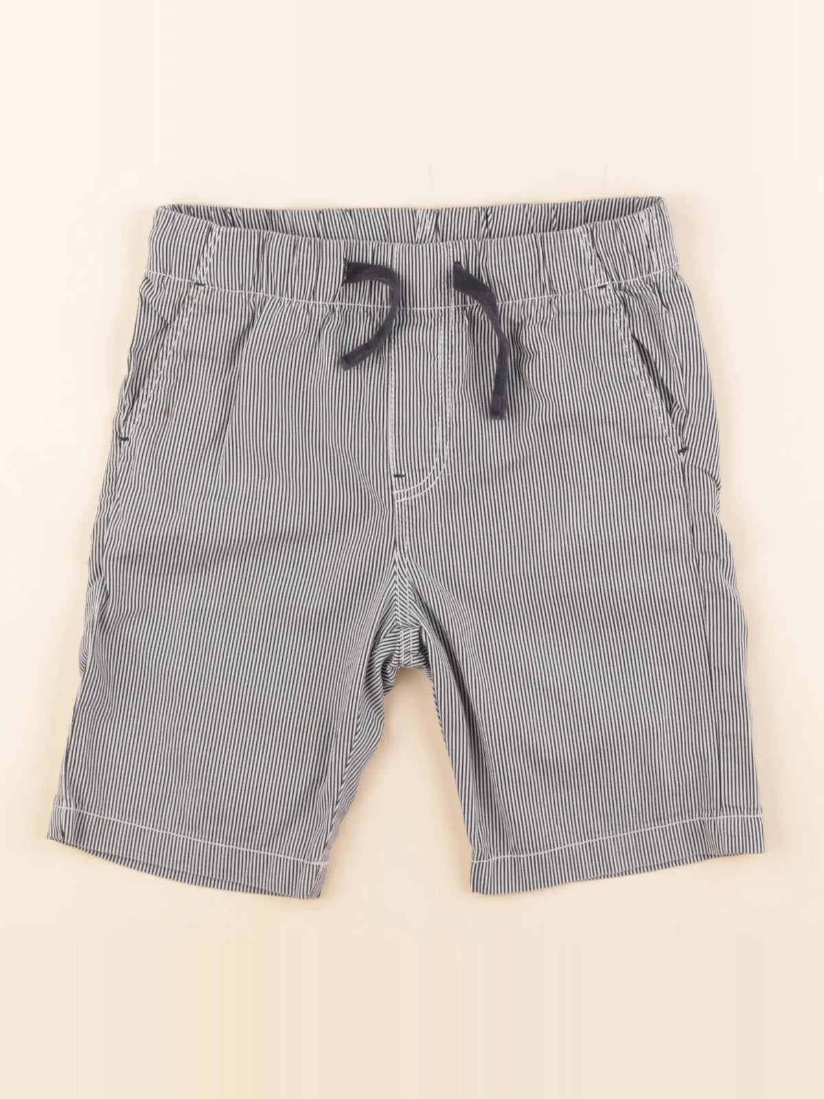 H&M - short bleu, blanc - 5/6 ans