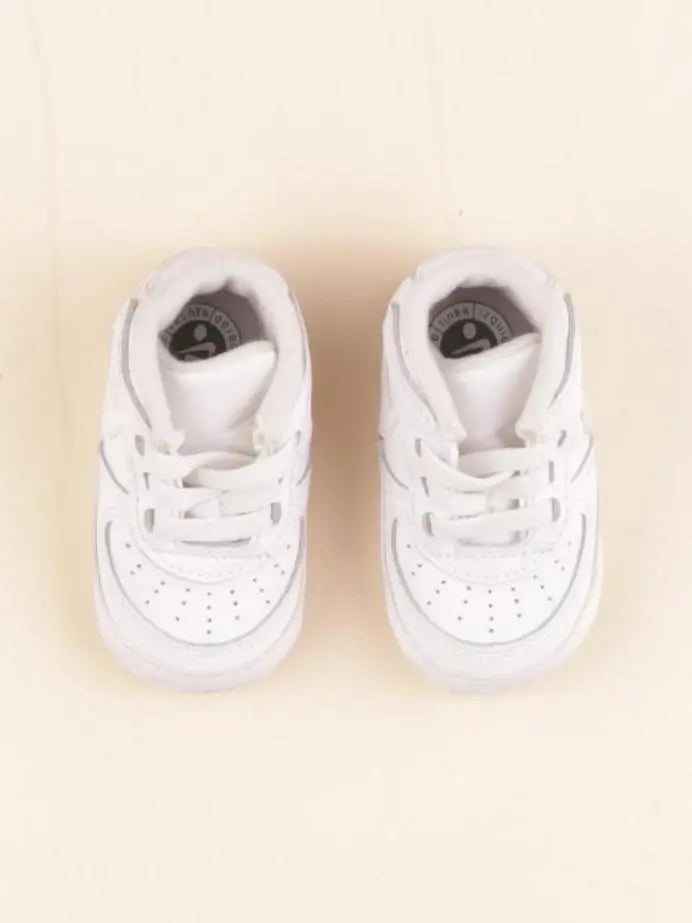 Nike - chaussons blanc - pointure 17