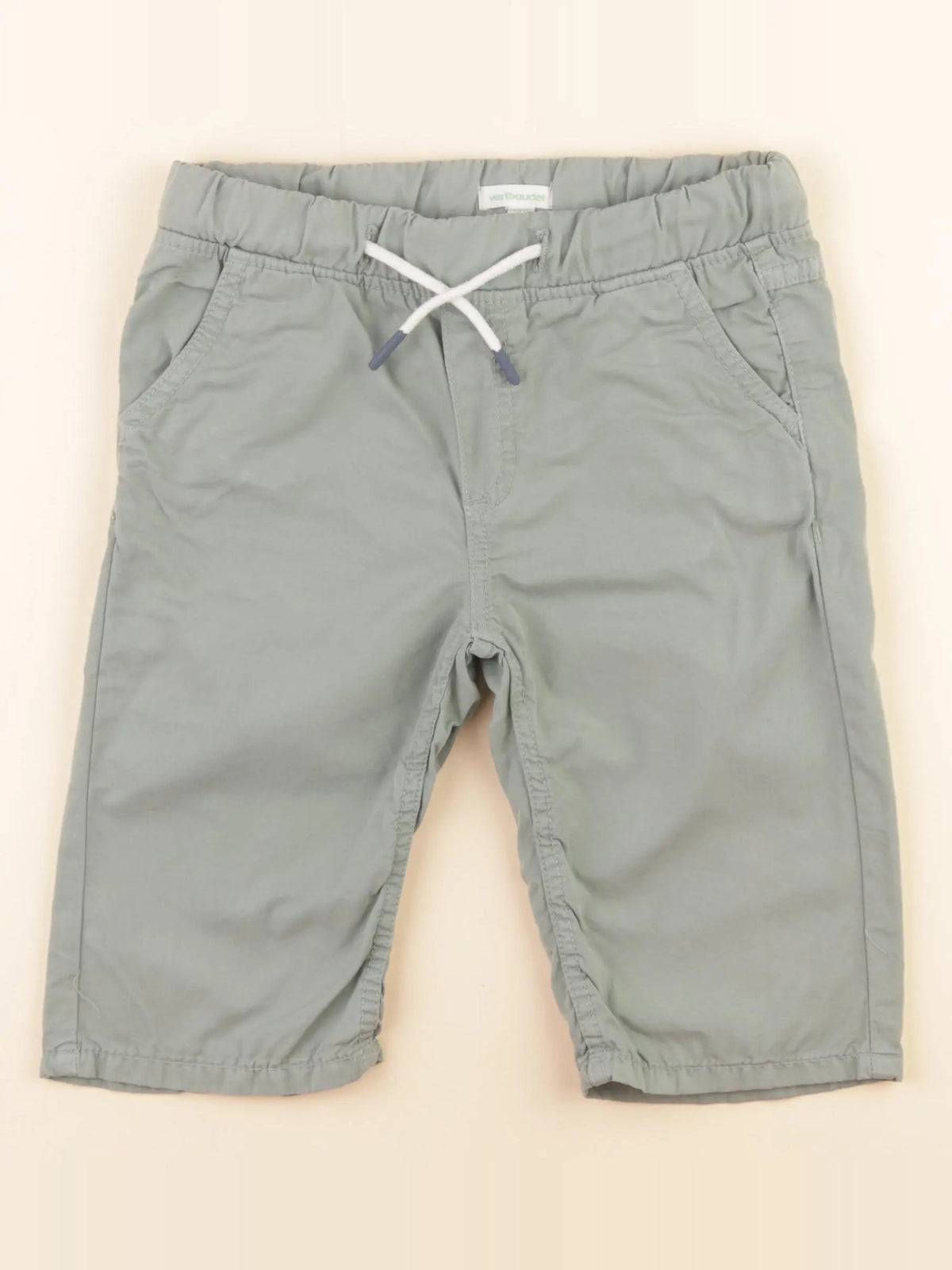 Vertbaudet - short vert - 8 ans