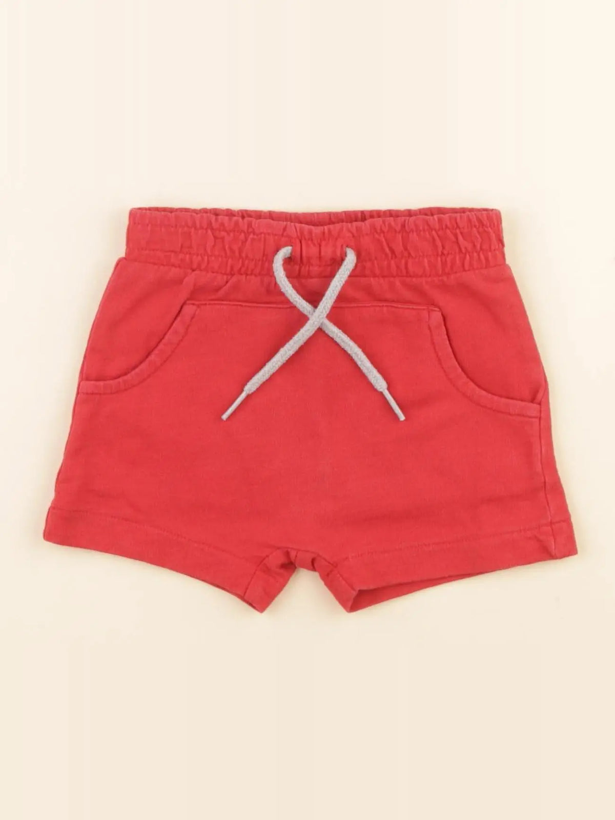 Vertbaudet - short rouge - 6 mois