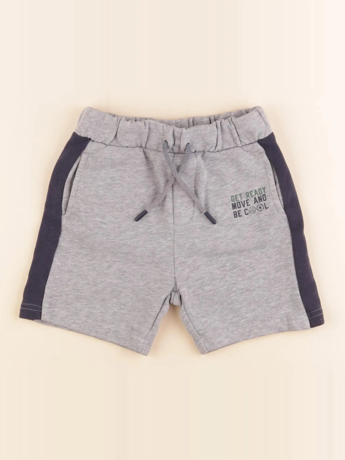 Vertbaudet - short gris - 5 ans