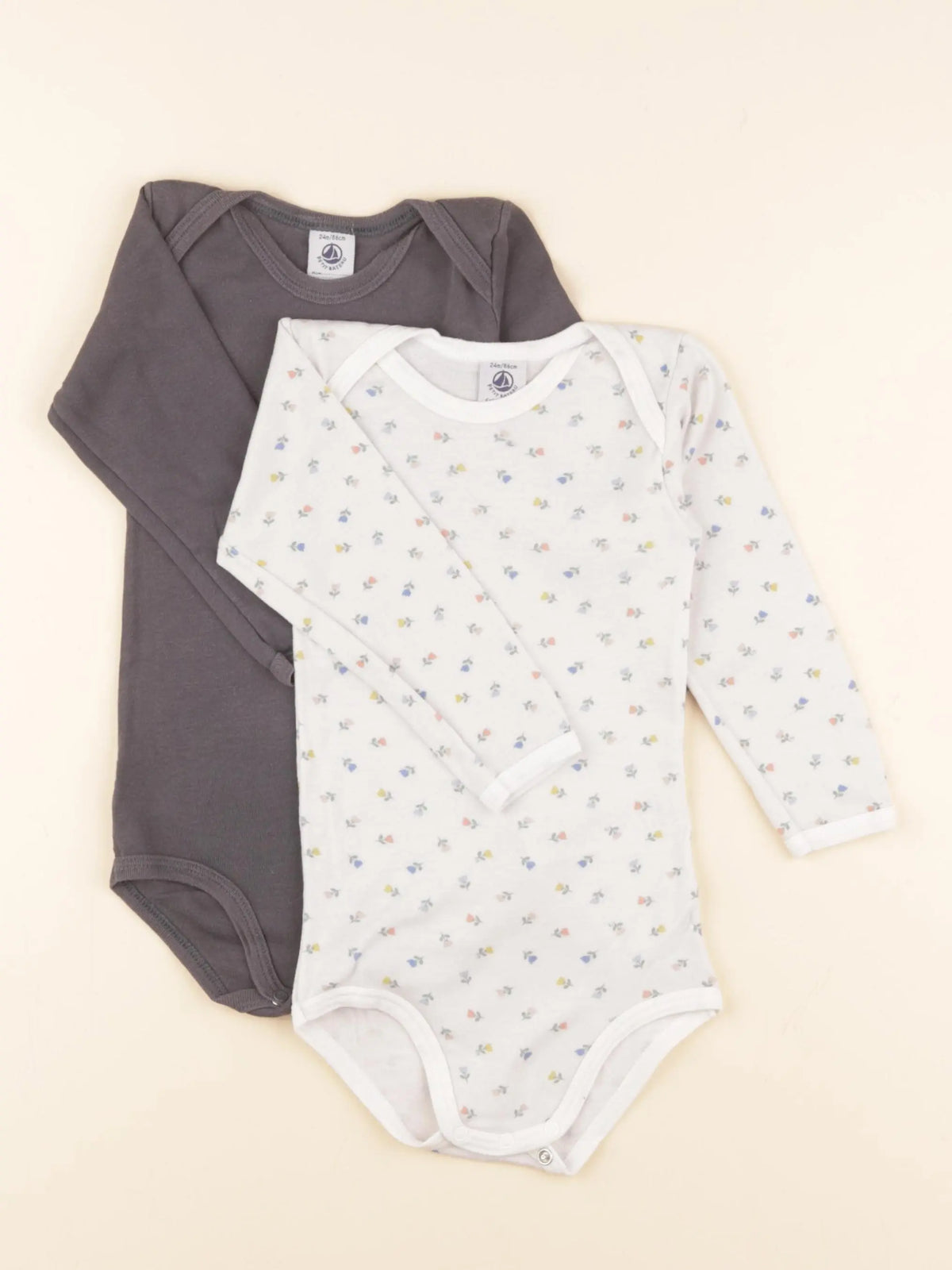 Petit Bateau - lot de 2 bodies en coton beige, gris - 24 mois