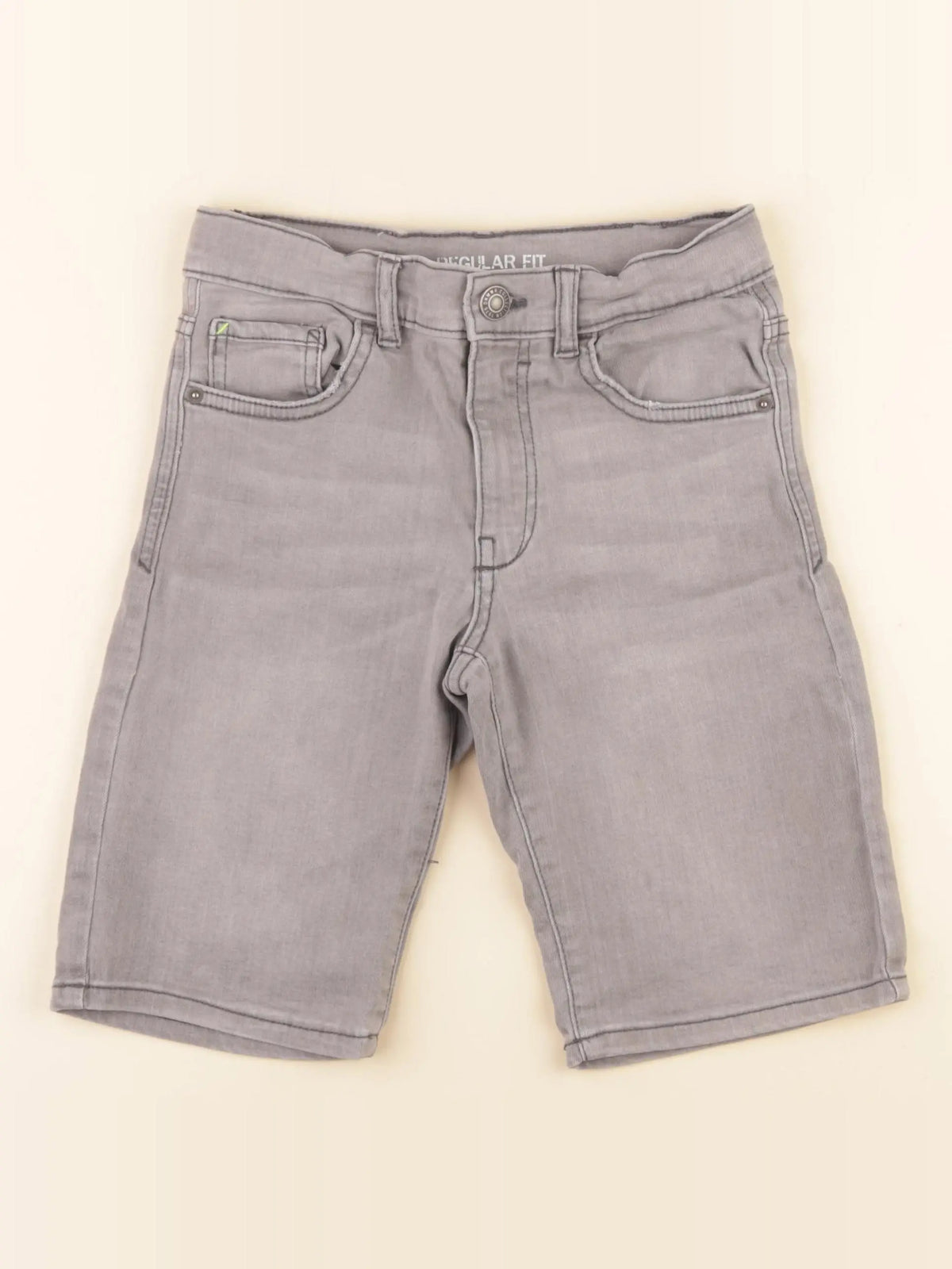 Zara - short gris - 9 ans