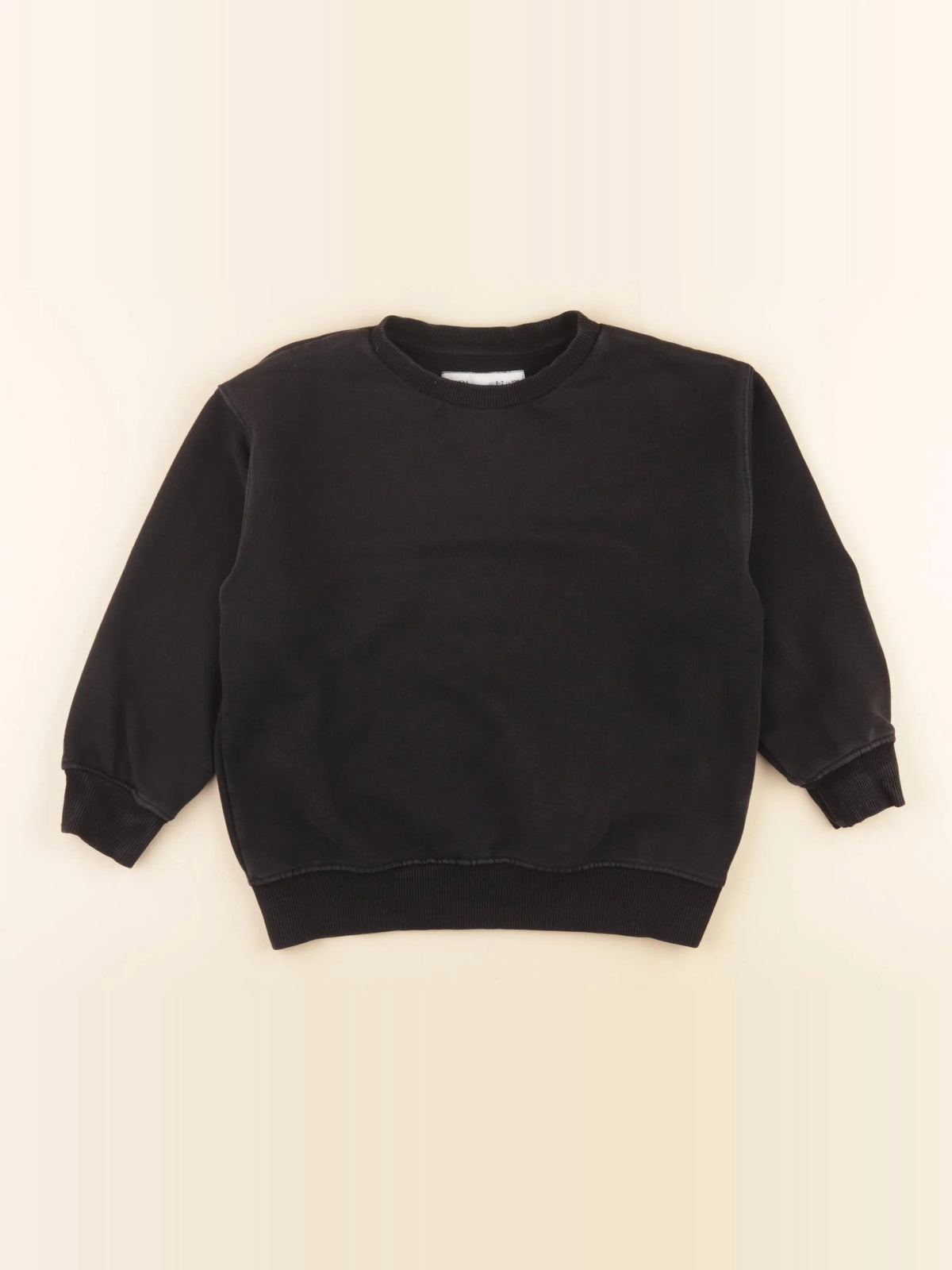 Zara - sweat noir - 6/7 ans
