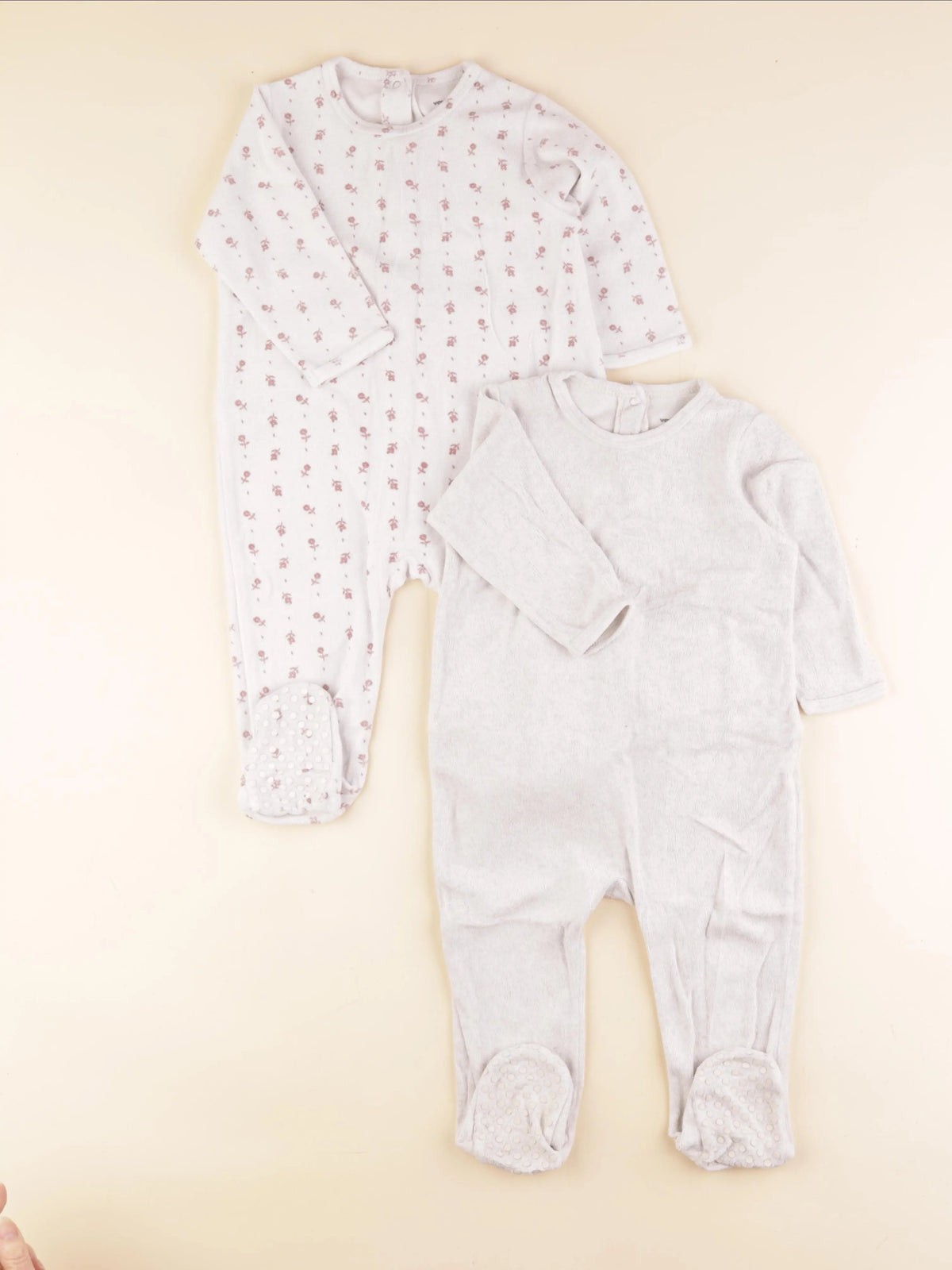Vertbaudet - lot de 2 pyjamas velours beige, rose - 18 mois
