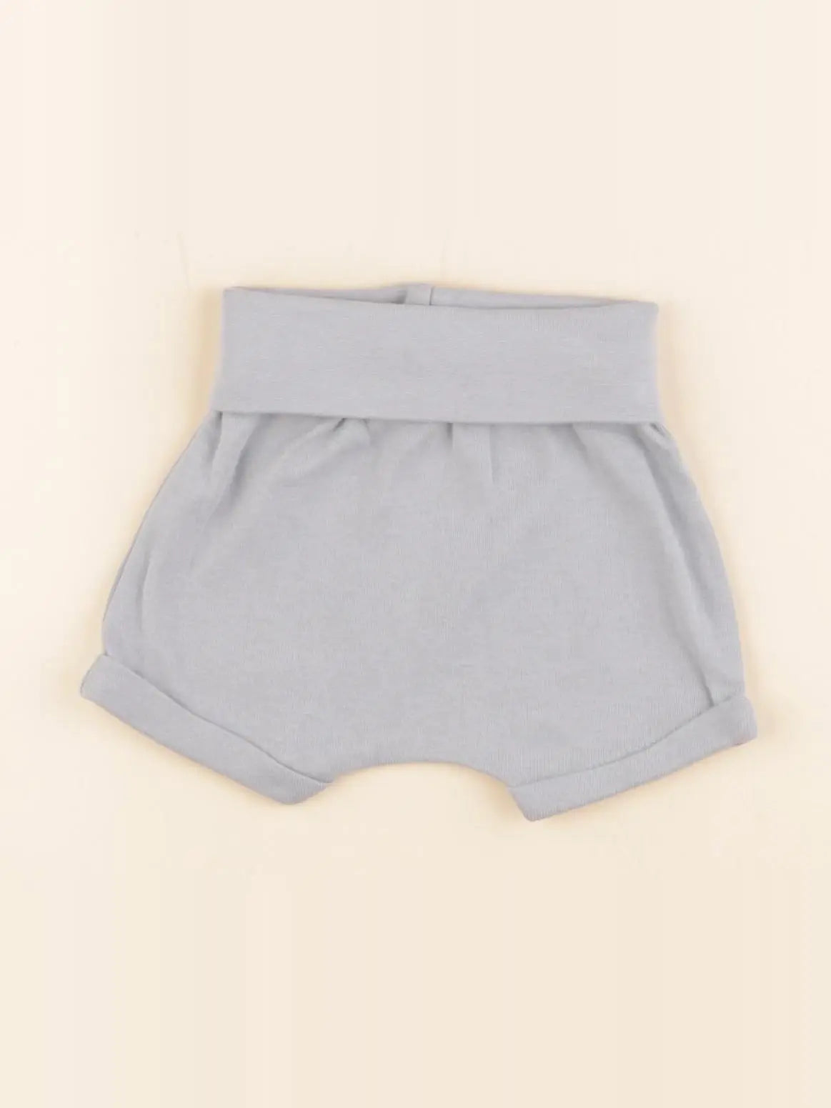 H&M - short bleu - 1/2 mois