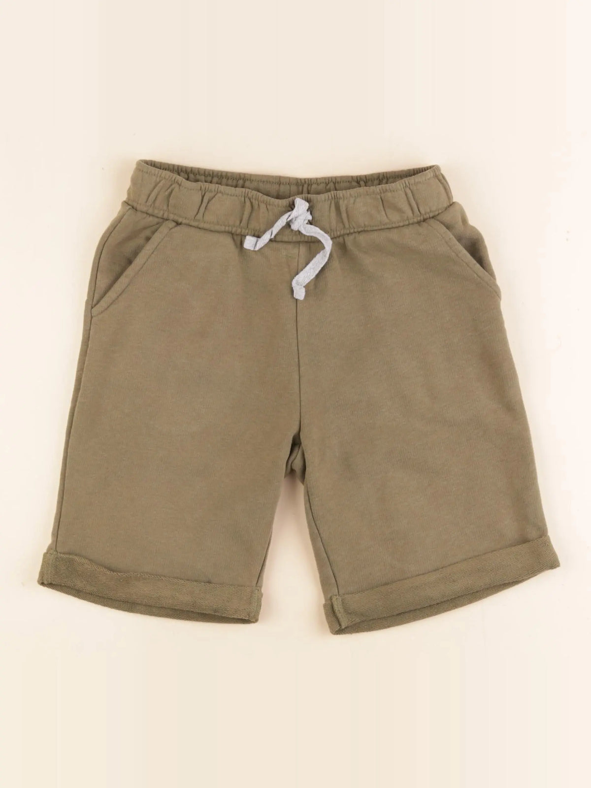 Vertbaudet - short vert - 7 ans