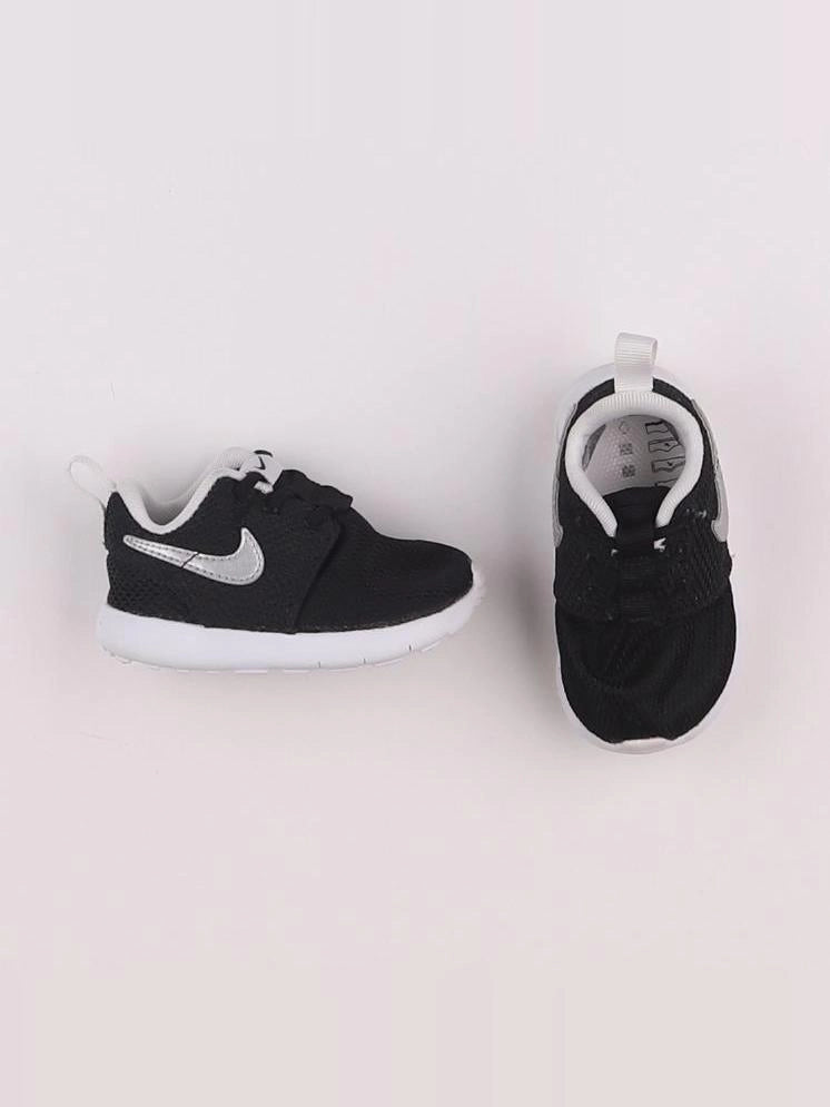 Nike - baskets noir - pointure 19/20