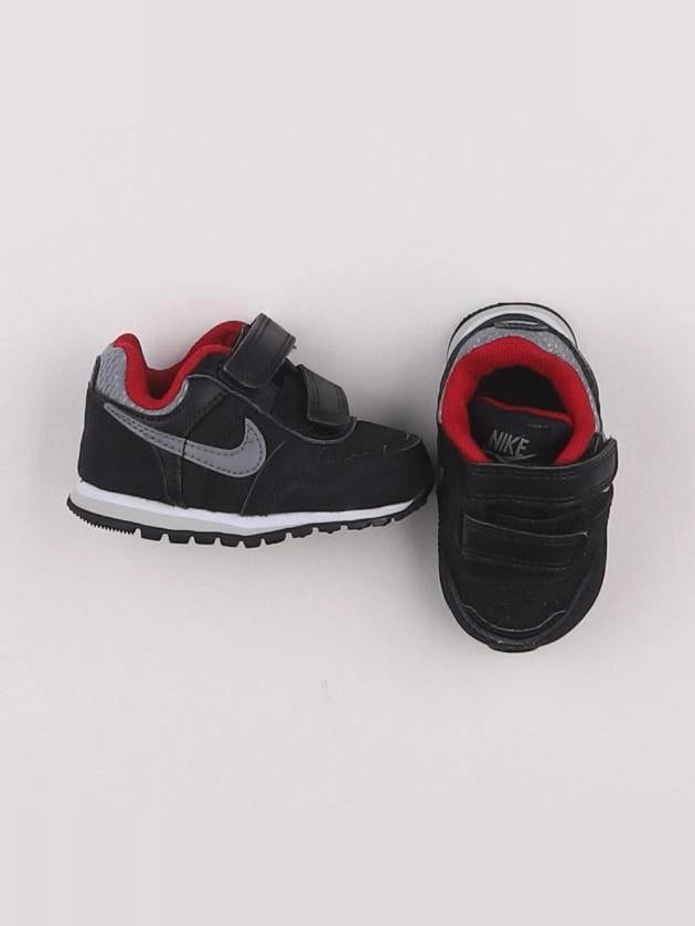 Nike - baskets noir - pointure 18/19