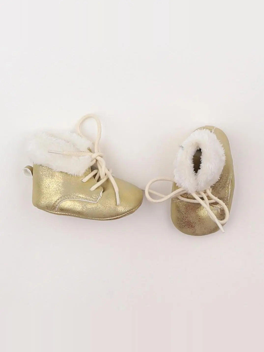 Tape à l'oeil - chaussons or - pointure 17