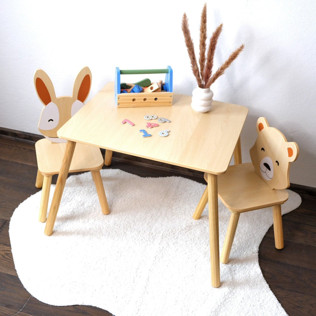 Ensemble de Deux Chaises et une Table Compacte