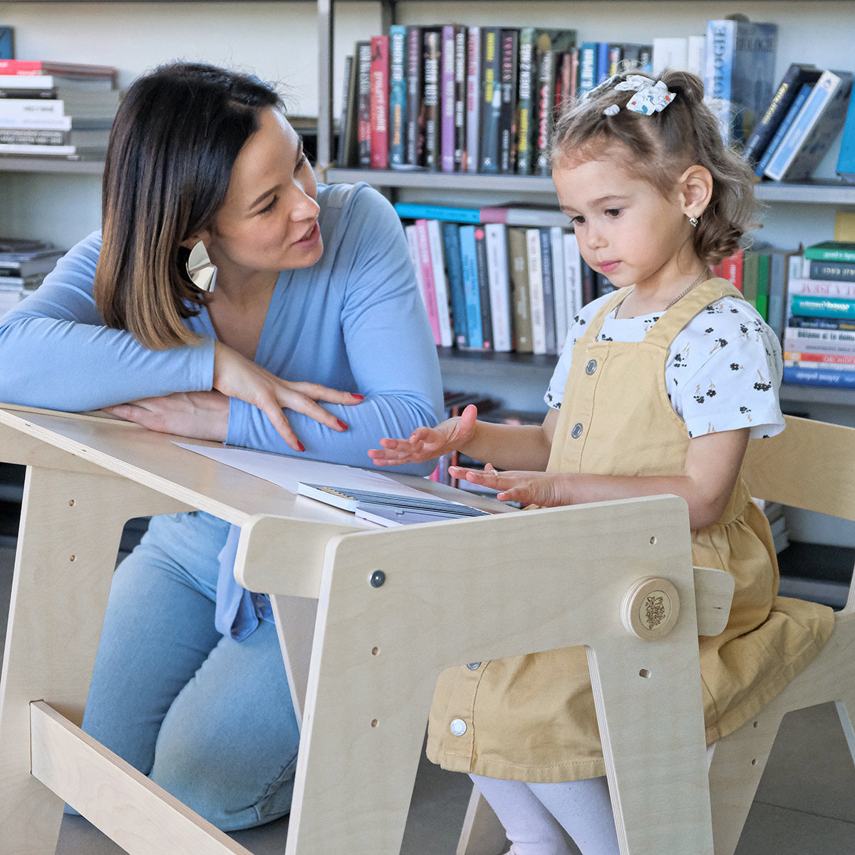 Ensemble - table et chaise évolutives pour jeunes enfants - nature