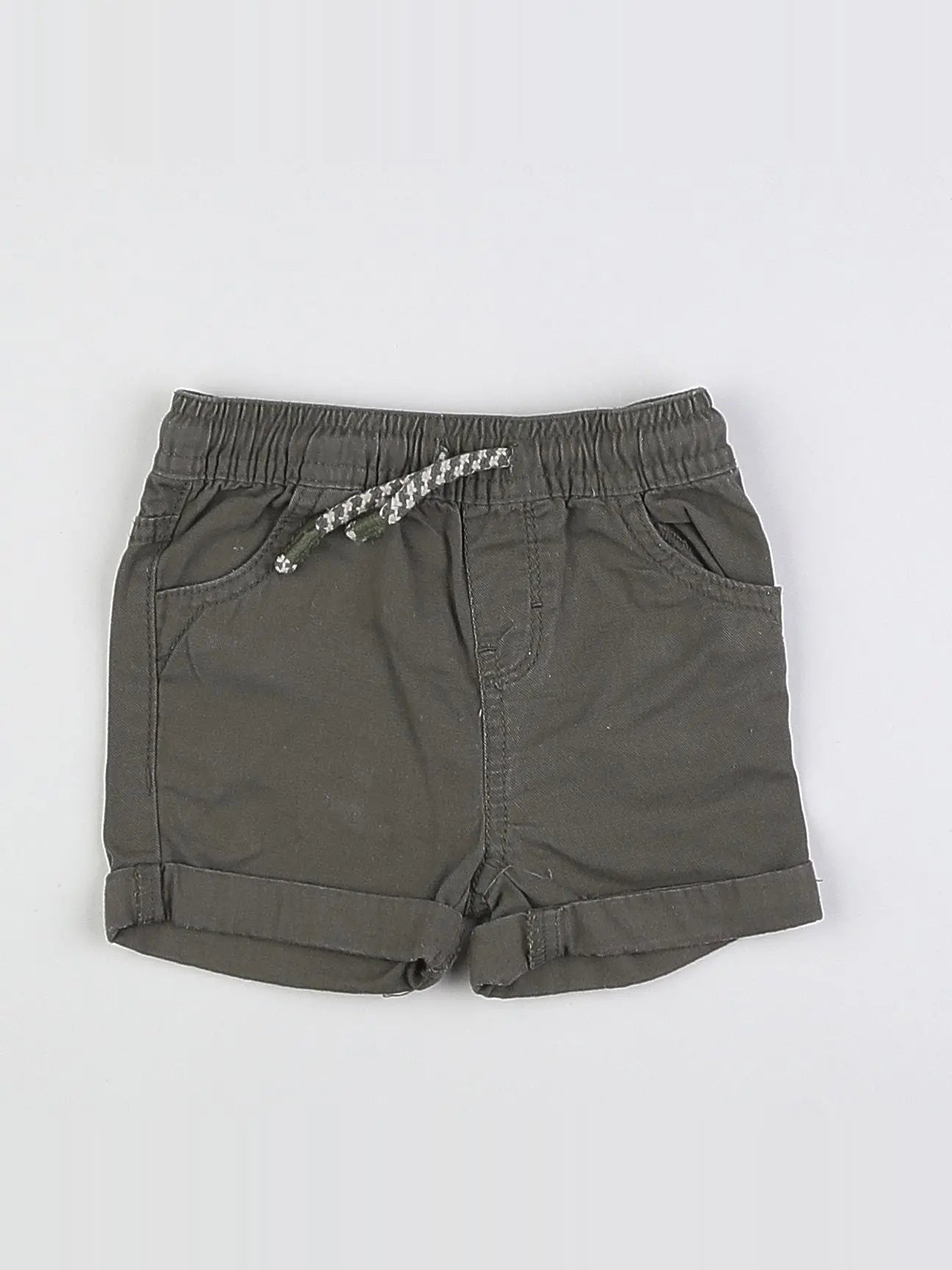 Vertbaudet - short vert - 9 mois