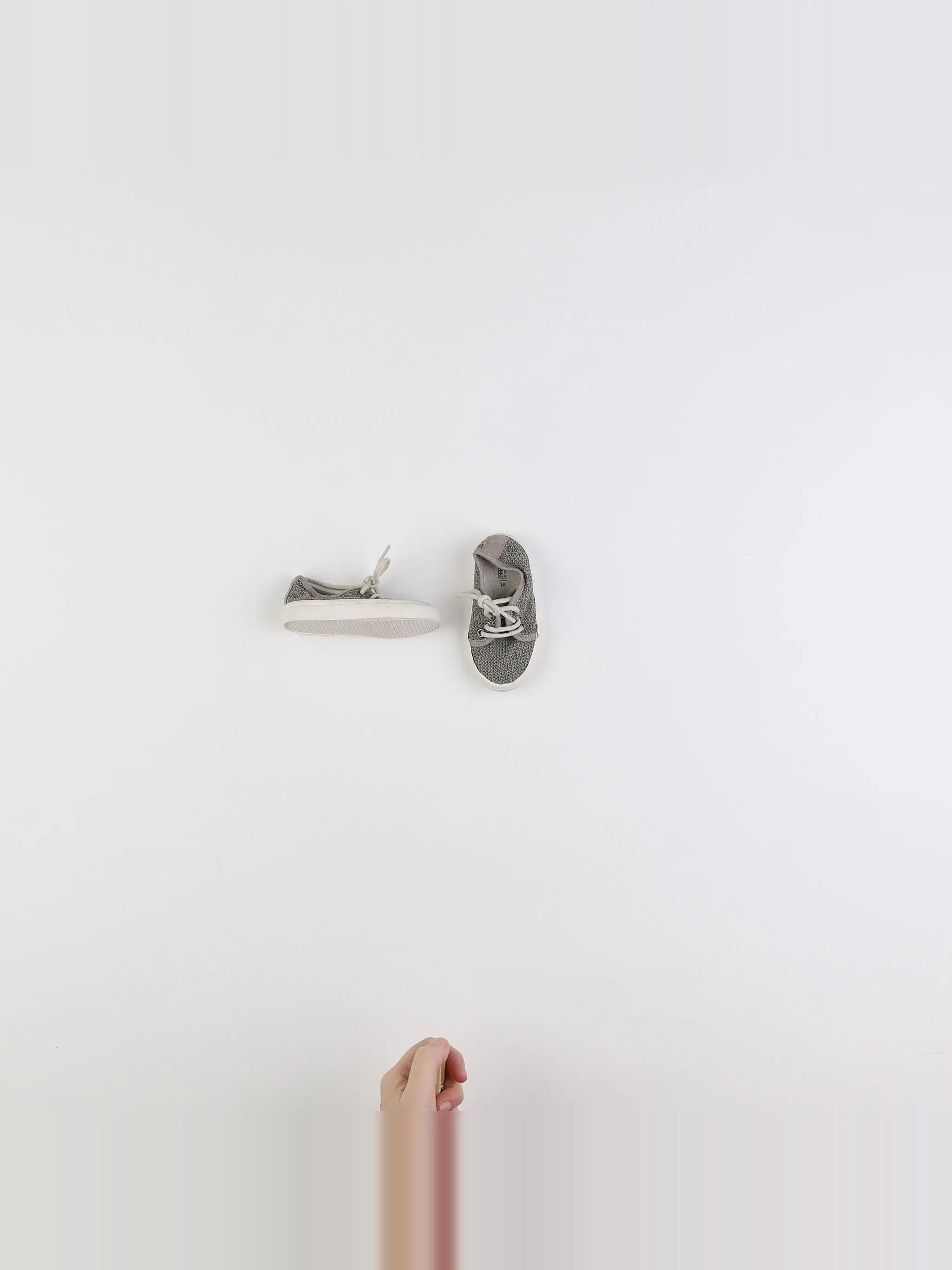 Zara - tennis à scratch/ lacets gris - pointure 18