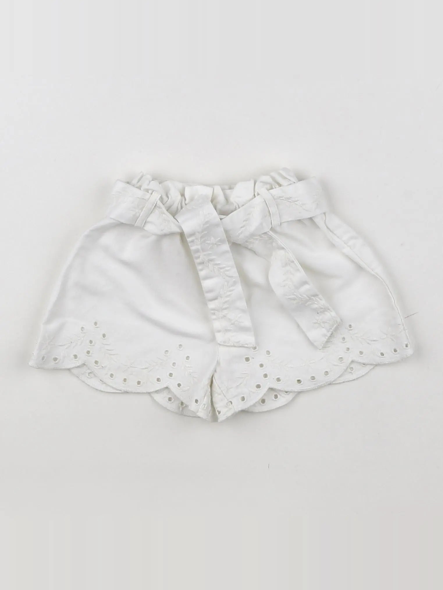 Tape à l'oeil - short blanc - 6 mois
