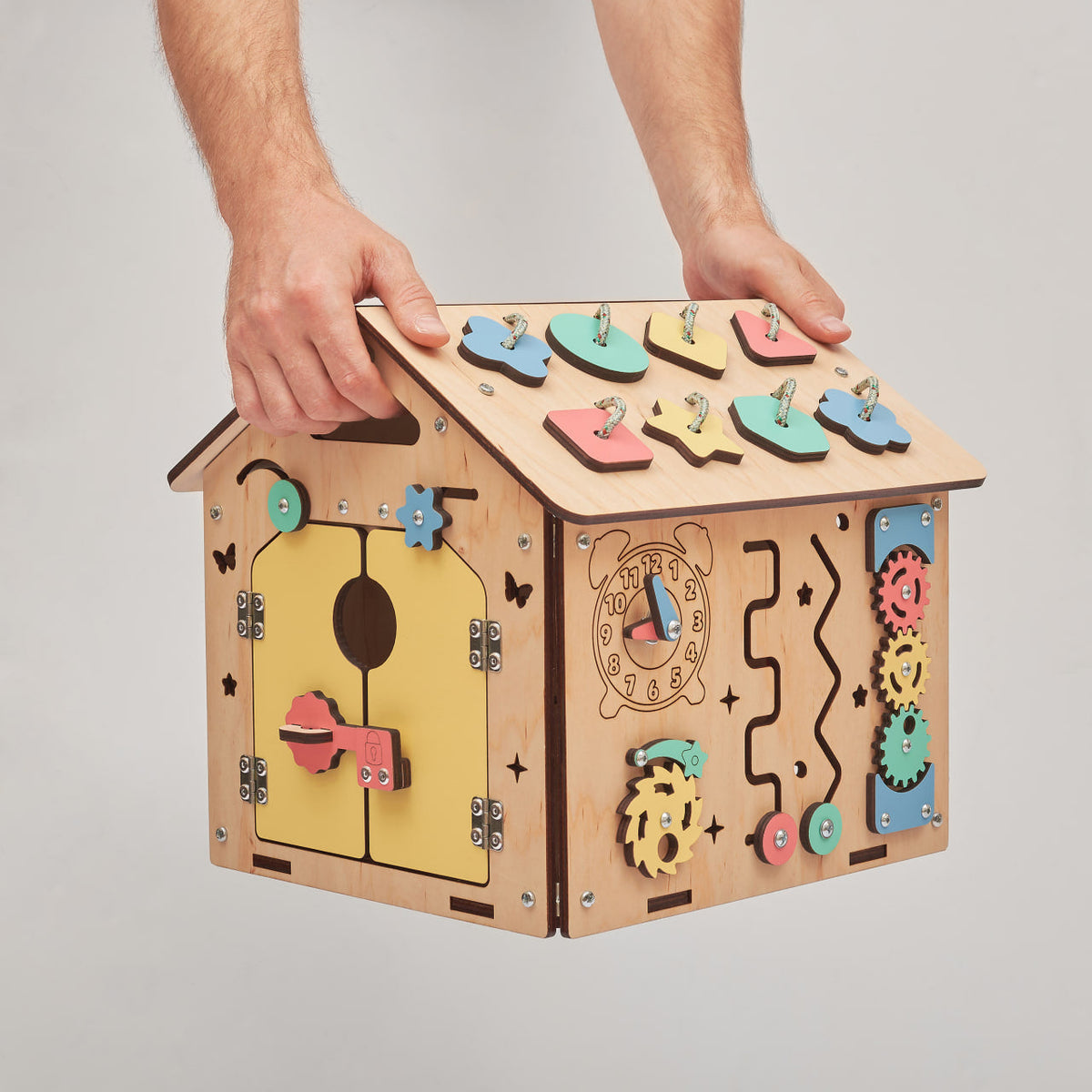Busy board Maisonnette éducative en bois Mini