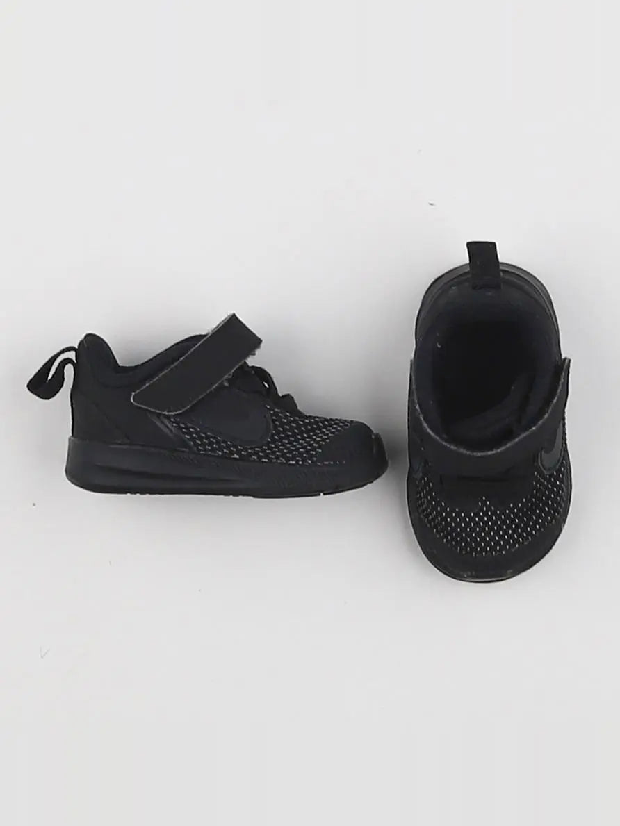 Nike - tennis à scratch/ lacets noir - pointure 17