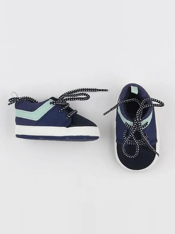 Tape à l'oeil - chaussons bleu - pointure 17